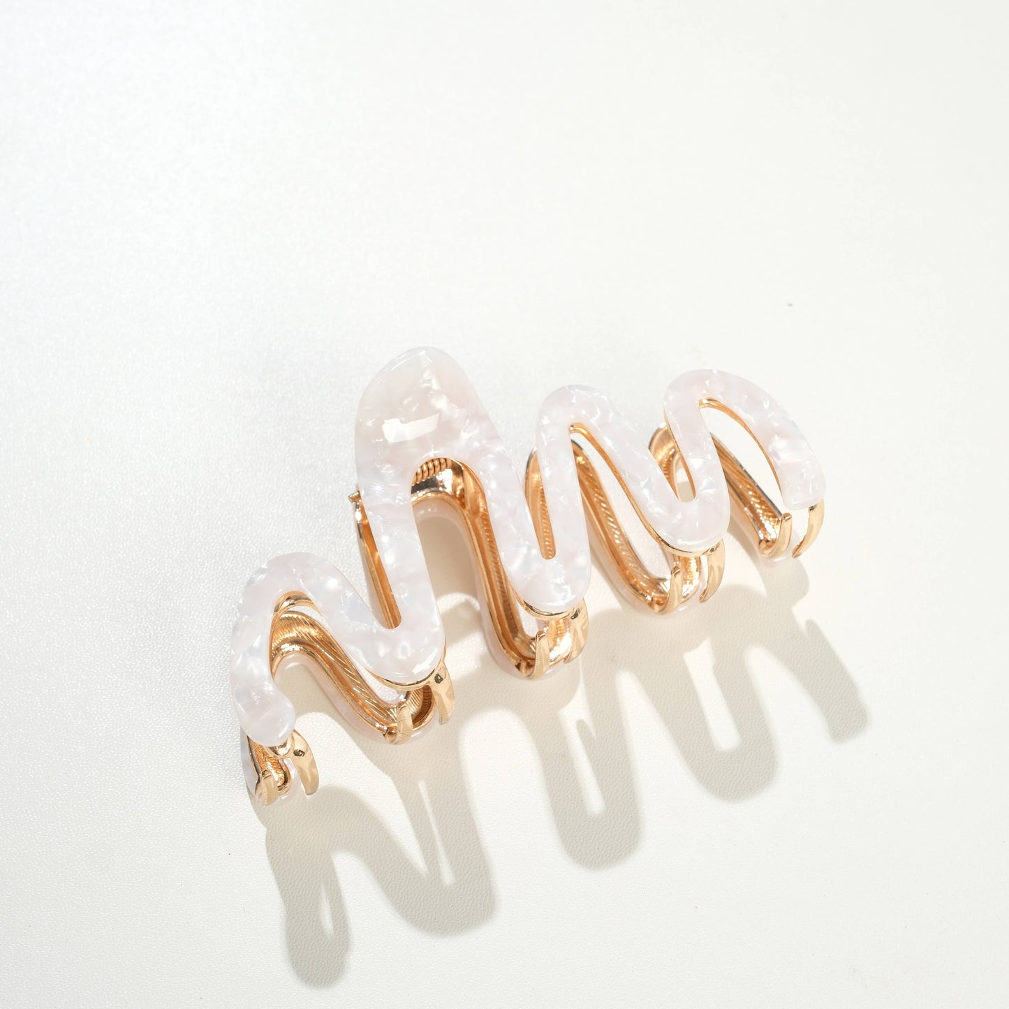 Willow Coastal Metal Squiggle Claw Clip – Large (4")