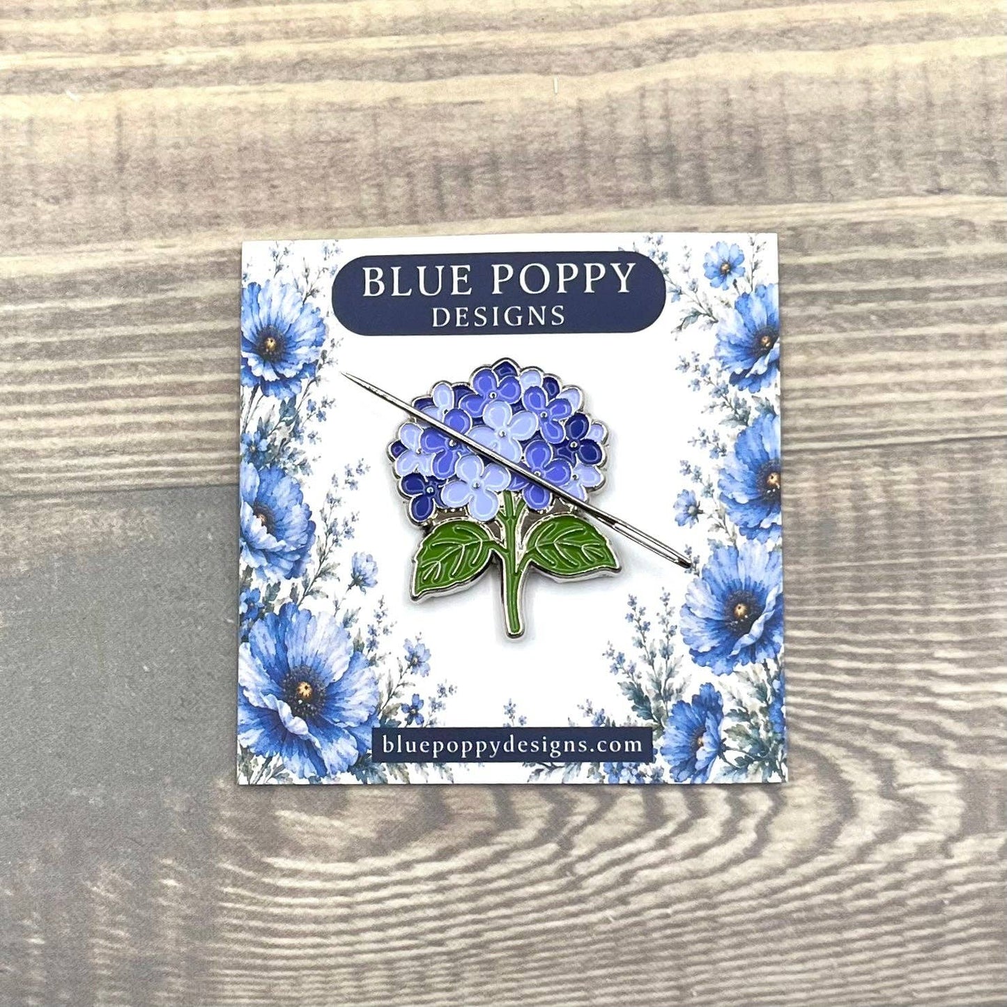 Blue Hydrangea Needle-Minder